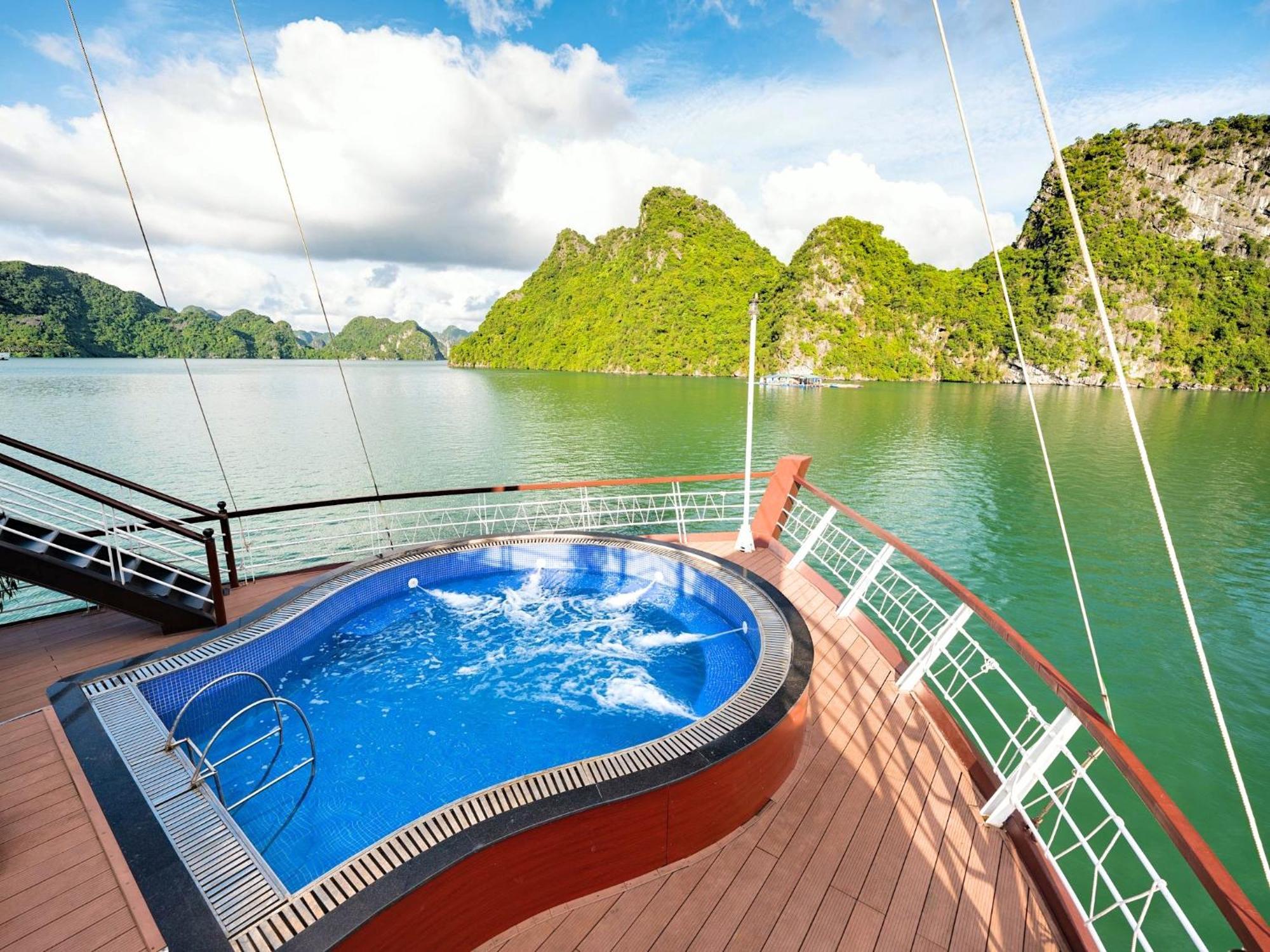 Hotel Le Journey Elegance Cruise Ha Long Exteriér fotografie